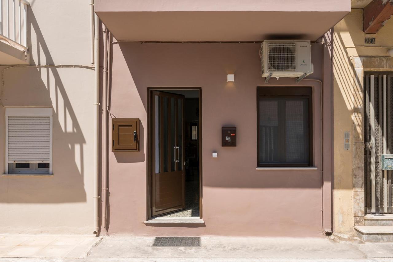 Crescendo City House Ханья Экстерьер фото